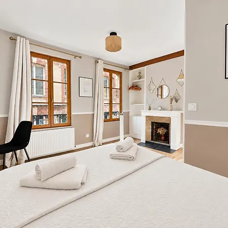 Goûtez Au Charme Chic D Honfleur