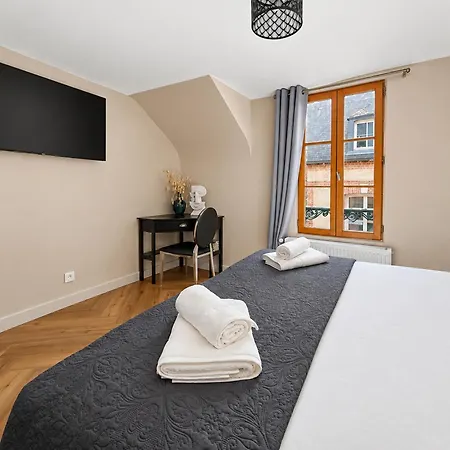 Goûtez Au Charme Chic D * Honfleur
