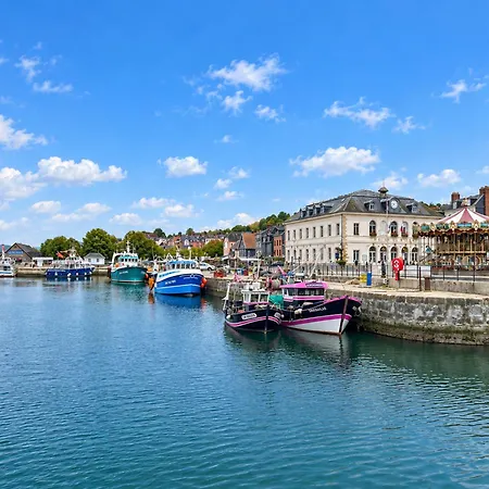 Goûtez Au Charme Chic D Honfleur